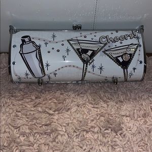 Very rare Little Earth Clutch